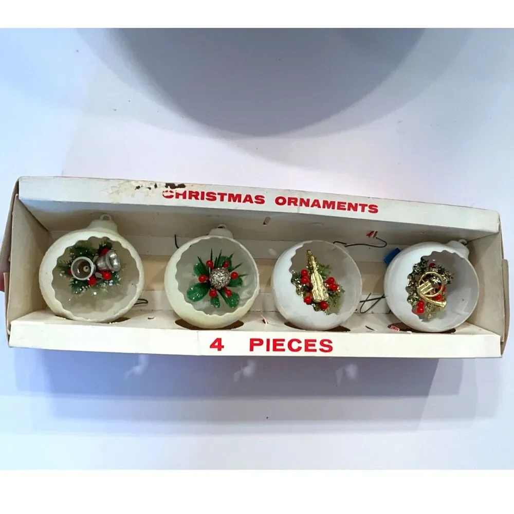 Decor Novelties Box of 4 Christmas ornaments diorama balls MCM snowballs